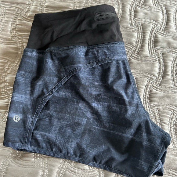 Lululemon Speed Shorts 4” Inseam Blue Athletic Running Shorts 4 Way Stretch Sz 8 - Picture 6 of 6